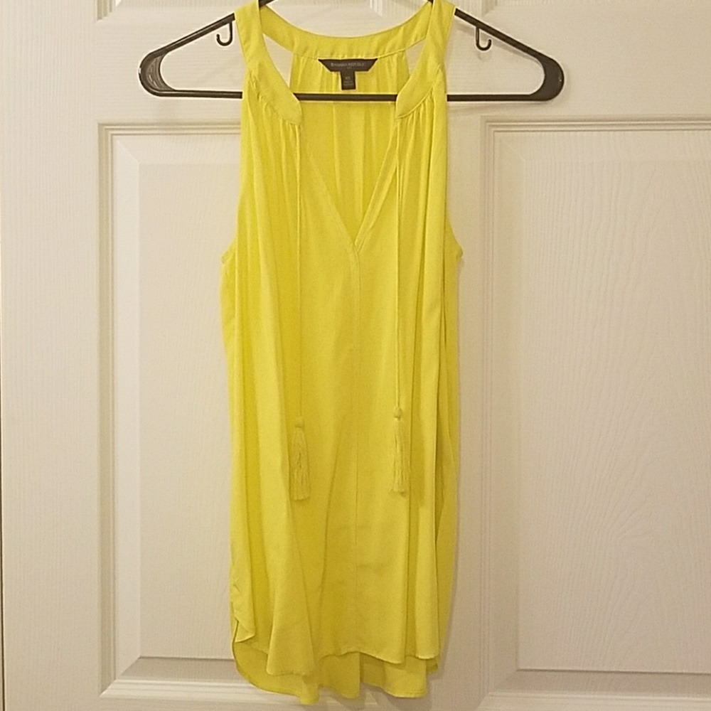 Lemon yellow Banana Republic top